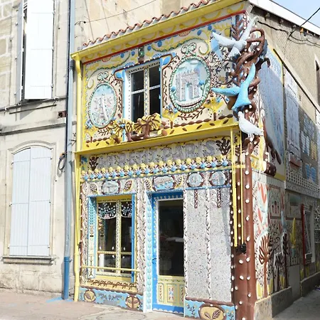 펜션 Charming House:comfort, Queen Size Bed, Work Area