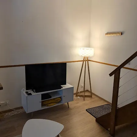 Charming House:comfort, Queen Size Bed, Work Area 펜션 *